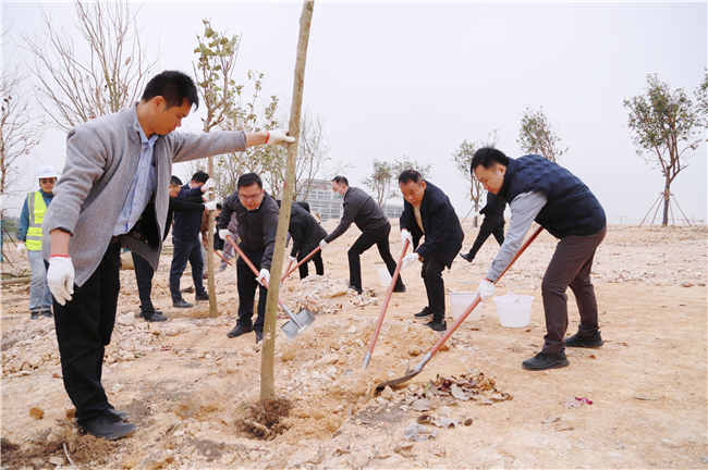 2023年3月13日，中馬合資公司組織開(kāi)展2023年義務(wù)植樹(shù)活動(dòng)